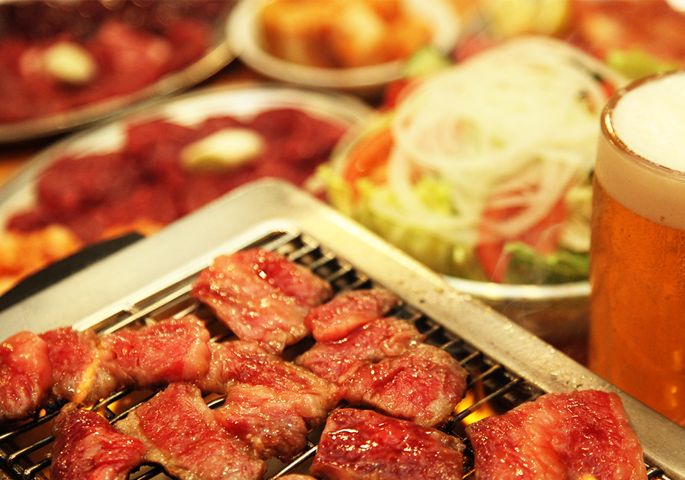 お肉がビールに合う!(Fit well with beer)