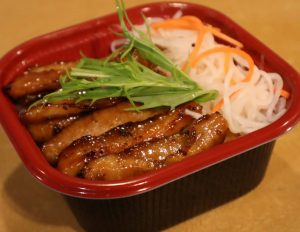 八起とんとろ丼 756円（税込）